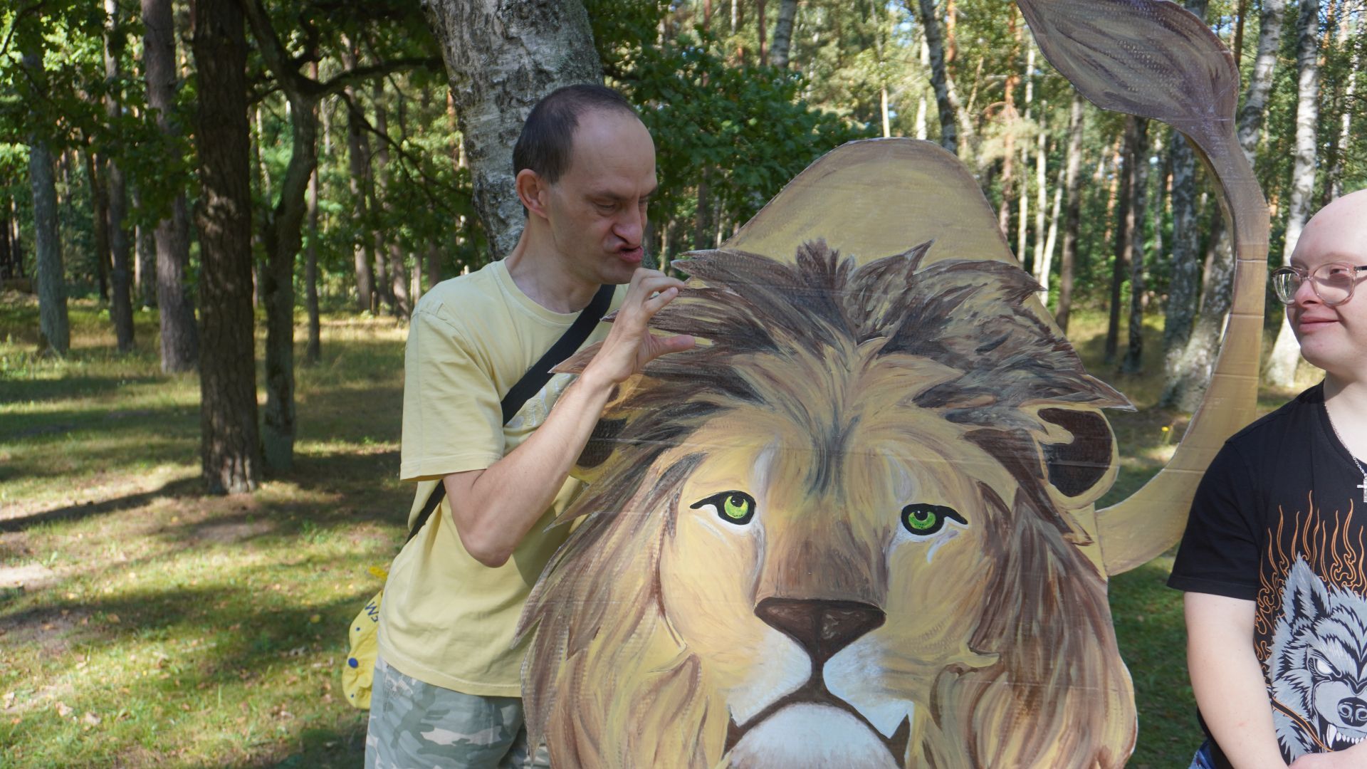 Uczestnik z figurą lwa podczas imprezy ''Safari w Jedlinie''.